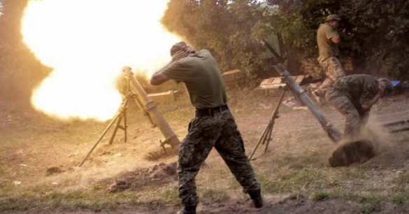 ВСУ обстреляли окраины Донецка и Ясиноватой из тяжелых минометов | Русская весна