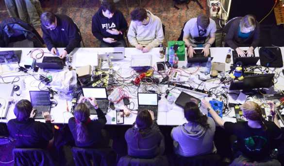 Хакеры совершили самое крупное в истории ограбление банков | Русская весна