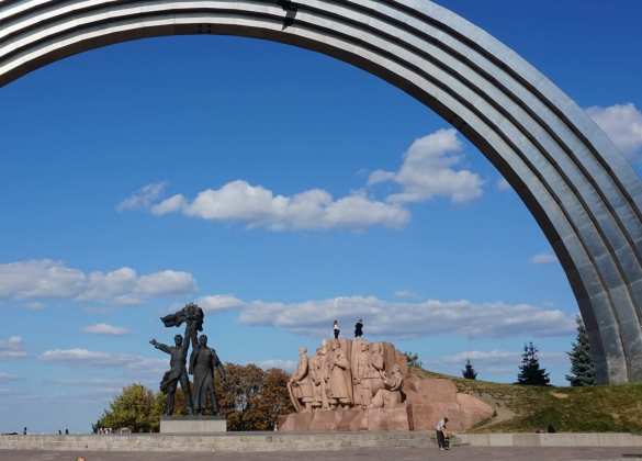 Кличко объявил о сносе скульптур с монумента дружбы России и Украины | Русская весна