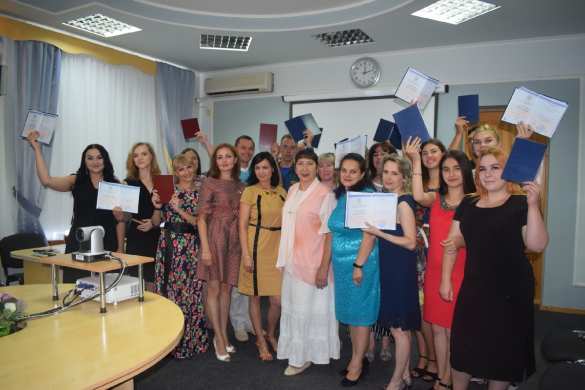 Выпускники ИМХО ЛНУ имени Тараса Шевченко стали обладателями российских дипломов | Русская весна