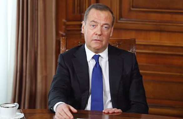 Медведев прокомментировал слова Трампа о вине Зеленского за начало войны на Украине | Русская весна