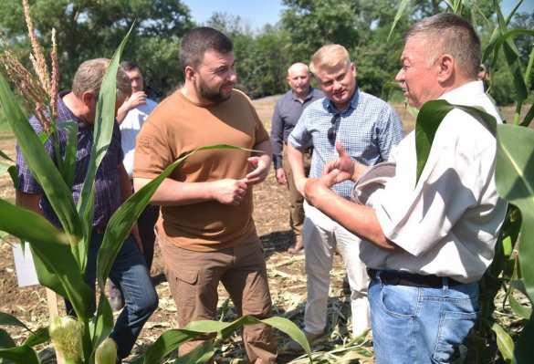 Глава ДНР встретился с аграриями (ФОТО) | Русская весна