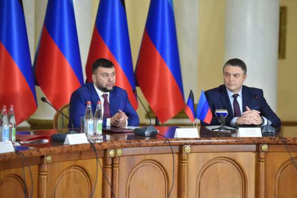 Врио глав ДНР и ЛНР высказались о новогоднем перемирии | Русская весна