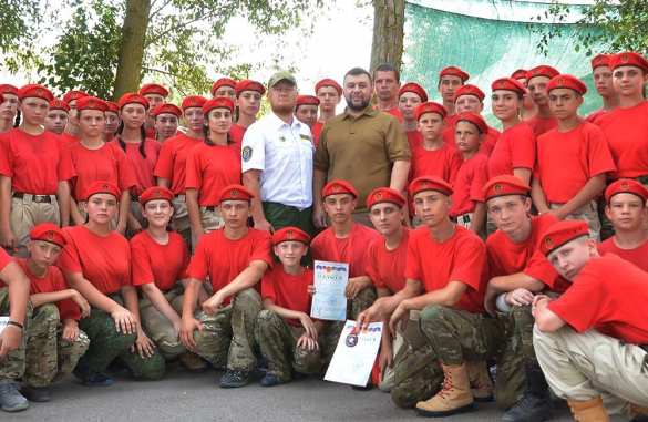 Глава ДНР посетил полевой лагерь юнармейцев (ФОТО) | Русская весна