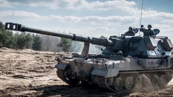 Сгоревшая польская самоходка «Краб» в восточной части Украины (ФОТО) | Русская весна