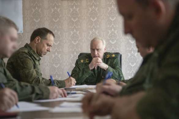 СК сообщил о допросах 200 украинских офицеров, сдавшихся в плен на «Азовстали» (ФОТО) | Русская весна