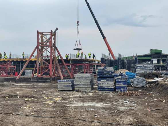 Российский бизнес пришёл на Донбасс | Русская весна