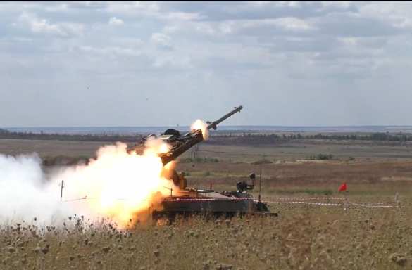 Донецк, Ясиноватая и Дебальцево под огнём ВСУ, разрушены дома | Русская весна