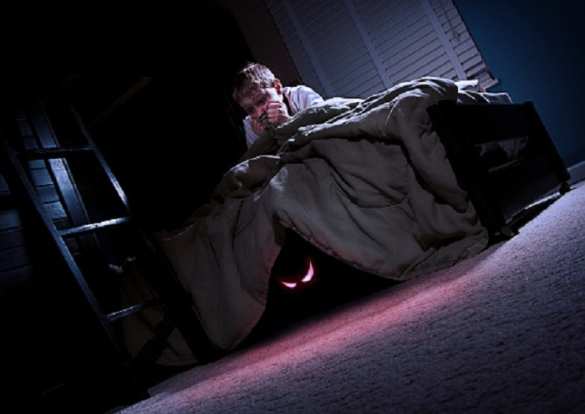 «Ищите русских под кроватью»: на Западе высмеяли массовый психоз европейцев | Русская весна