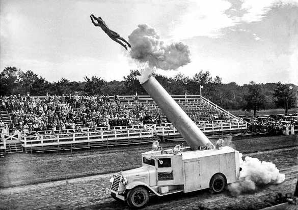 Из пушки на орбиту: в «Роскосмосе» хотят обойтись без ракет-носителей | Русская весна