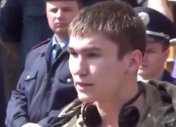 Несогласные с киевской хунтой, берите оружие и идите воевать! (видео) | Русская весна