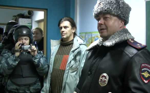 Готовишь майдан — поедешь в Магадан! Попытка сотника майдана поделиться опытом с москвичами закончилась задержанием (видео, добавлены имена задержанных) | Русская весна