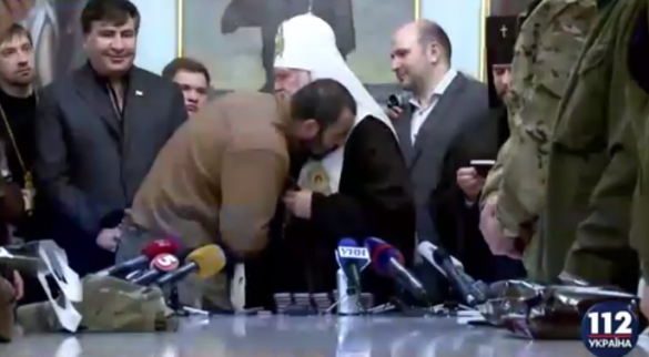 Интернационал карателей: раскольник Филарет наградил грузинских боевиков, воюющих на Донбассе (ВИДЕО) | Русская весна