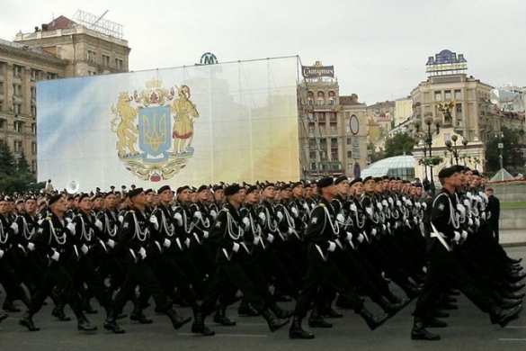 "Солдаты гибнут каждый день, а власть устраивает Парад Победы без победы за 90 млн. гривен" или кому нужен "военный праздник" в Киеве 24 августа? | Русская весна