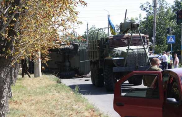 В Краматорске перевернулся броневик и погибли украинские военные | Русская весна