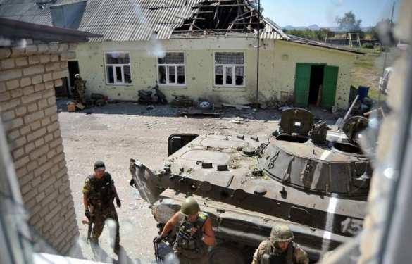 Украинские военные хаотично отступают под натиском вооруженных сил Донбасса (видео) | Русская весна