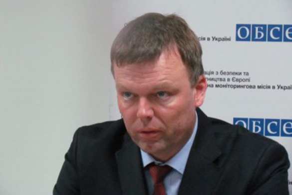 Зампред ОБСЕ на Украине заявил о задержании своих сотрудников в Мариуполе и нарушении перемирия в Широкино | Русская весна