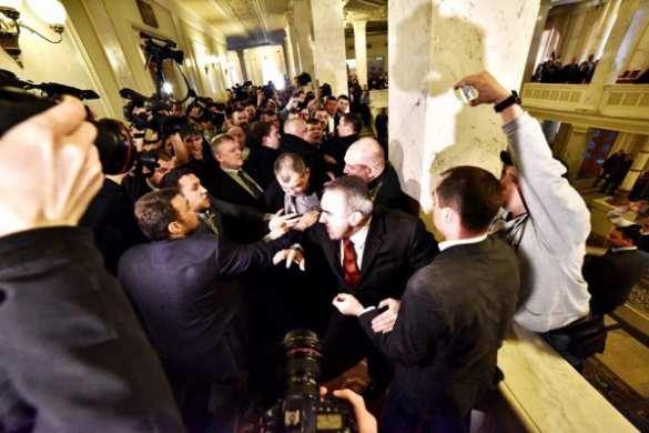 "Parlamentarische Polizei" für Werchowna Rada (FOTOS und VIDEO) | Русская весна