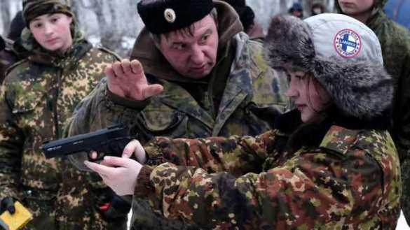 Детская армия Путина, внезапная правда о Донецке и «Сорри, Украина». О чём писали зарубежные СМИ на прошедшей неделе | Русская весна