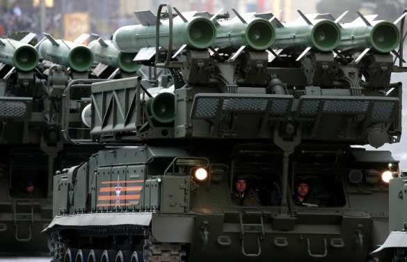 Новая система связи позволит ЗРК «Бук-М2» передавать данные о целях при мощных помехах | Русская весна