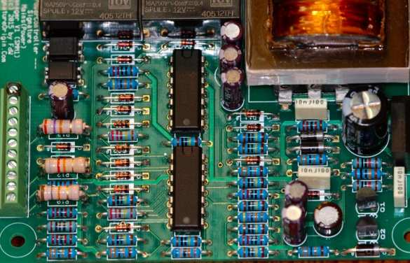 Российские ученые собрали пластиковую нейронную сеть, способную к обучению | Русская весна