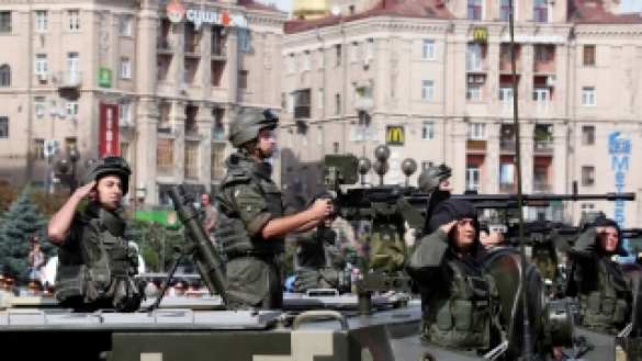 Отобрано украинскими СМИ: мнения киевлян о параде | Русская весна