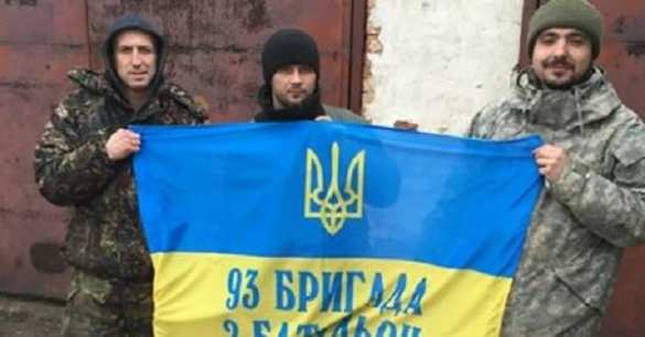 Офицер-«киборг»: «Ордена идут в привилегированные бригады. В 93-й награграждают только посмертно, и то не факт» (ФОТО) | Русская весна