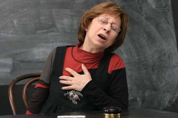 Ахеджакова запретила Трампу смотреть фильмы с ее участием | Русская весна