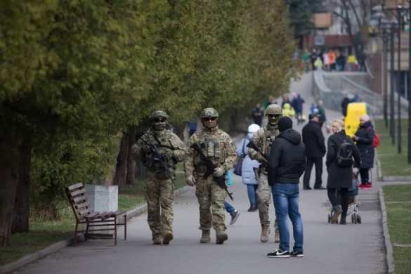 Улицы украинских городов заполонили «зелёные человечки» в масках и с оружием (+ВИДЕО, ФОТО) | Русская весна