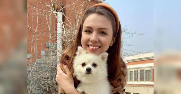 Юная «украинка с собачкой» закрутила роман с женатым чиновником, который старше её на 20 лет (ФОТО) | Русская весна