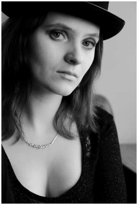 «Я не за Путина, я не за Порошенко. Я за голодных стариков Донбасса», — Анна Долгарева | Русская весна