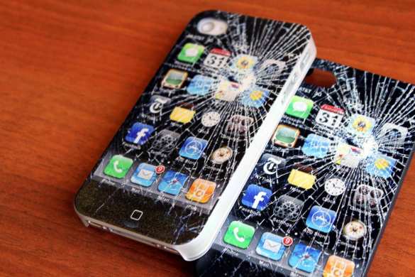 ФСБ: США проводили разведывательную акцию с помощью вируса на iPhone | Русская весна