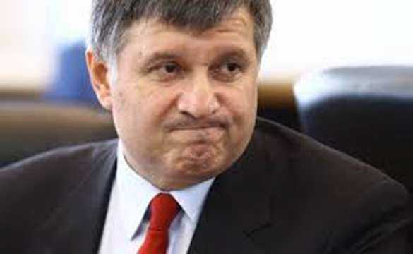 Депутаты Рады обвиняют главу МВД Авакова в коррупции и требуют его отставки | Русская весна