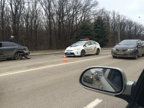 На Харьковщине полицейский автомобиль протаранил Мерседес, есть пострадавший (ФОТО) | Русская весна