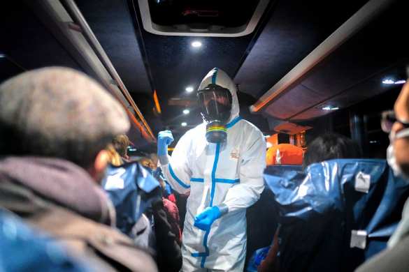 «Заражённых минимум сотня»: сколько украинцев уже подхватили коронавирус? | Русская весна