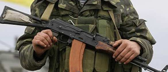 Пьяный сержант ВСУ выстрелил в судью из автомата | Русская весна