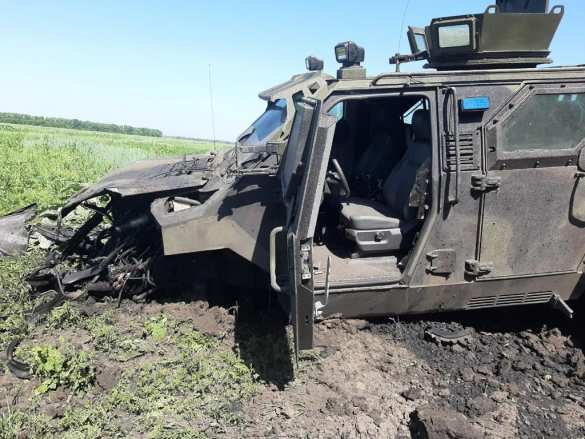 Наши дроны-камикадзе уничтожают технику врага на бахмутском направлении (ВИДЕО) | Русская весна