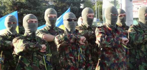 Нацисты из батальон «Азов» в Мариуполе готовят «гитлерюгенд» из подростков 14–17 лет | Русская весна