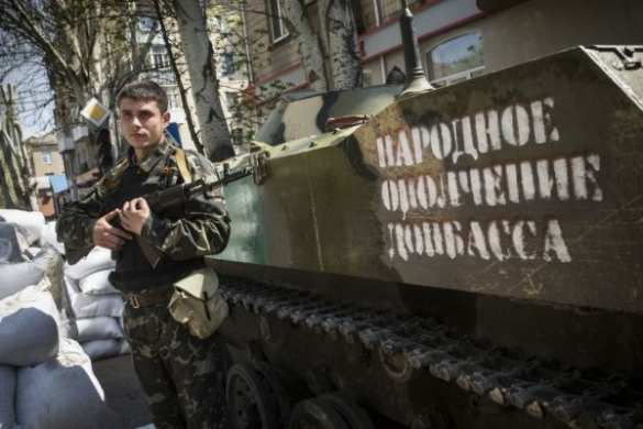 Краматорск, прорыв окружения: башня БМД залита кровью (видео)  | Русская весна