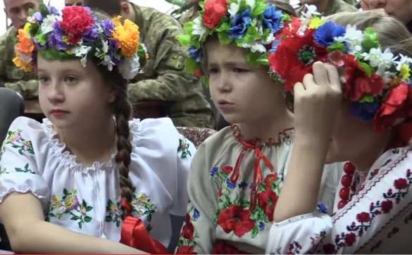 Будни оккупации Донбасса: В Красноармейске прошел вечер памяти Бандеры (ВИДЕО) | Русская весна