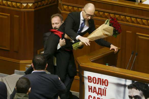 Это Украина: нардеп Барна напал на соратника Зеленского (ФОТО, ВИДЕО) | Русская весна