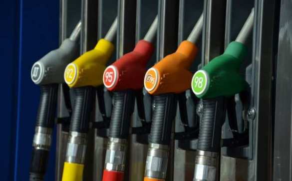 США летом могут столкнуться с дефицитом бензина из-за антироссийских санкций ЕС | Русская весна