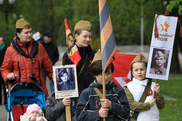 В ЕС испугались российской «Молодой Гвардии» и «Бессмертного полка» (ФОТО) | Русская весна