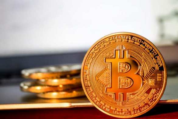 Курс Bitcoin рухнул на $1000 | Русская весна