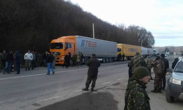 Хроники блокады: на выезде из Белоруссии заблокированы 100 российских фур (ФОТО, ВИДЕО) | Русская весна