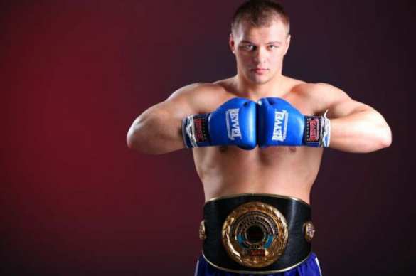 Луганчанин Вячеслав Глазков будет драться за право выйти на бой против Кличко | Русская весна