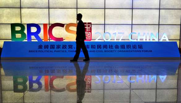 Вице-премьер Сербии резко ответил на критику своего участия в саммите БРИКС | Русская весна