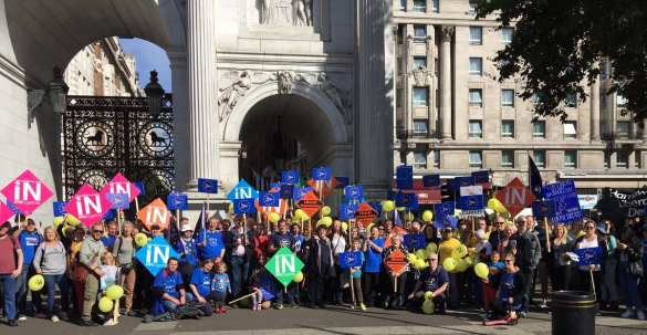 Тысячи британцев провели акцию протеста против выхода из ЕС | Русская весна