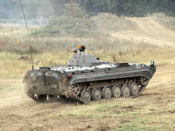  Соглашение подписано: Словакия пришлёт на Украину свои БМП, а взамен получит от ФРГ танки Leopard | Русская весна