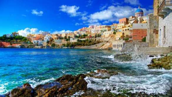 Украину не уважают: Украинский консул в Черногории возмутился открытием границ для россиян | Русская весна